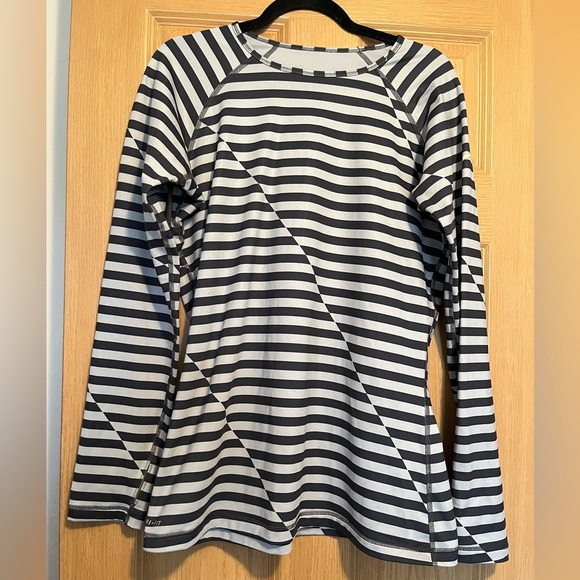 Nike Pro Women's Fitted Dri-fit Gray Stripped Long Sleeve Top - Picture 1 of 11